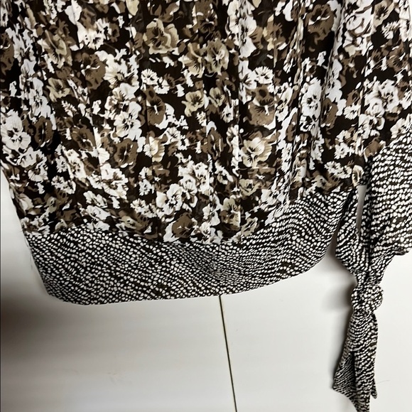 Apt. 9 Women's Black and Brown Floral Boho Blouse - Picture 5 of 12